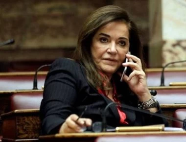 Η Ντόρα Μπακογιάννη μηνύει τον Πάνο Καμμένο για συκοφαντική δυσφήμιση